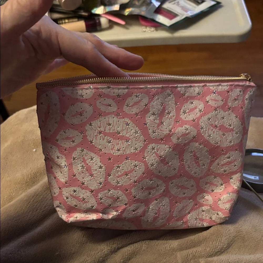 Charming Pink Lip Pattern Cosmetic Bag